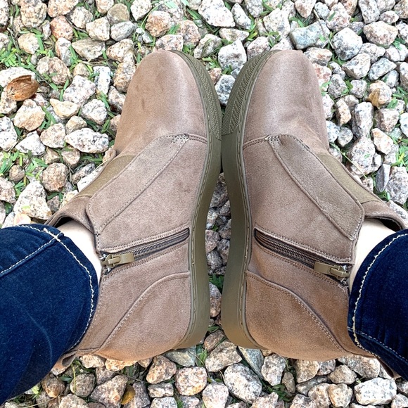New Taupe Brown Mauve High Top Ankle Sneakers Booties - Picture 8 of 8